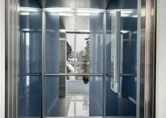 Adler Bellevue Apartment *